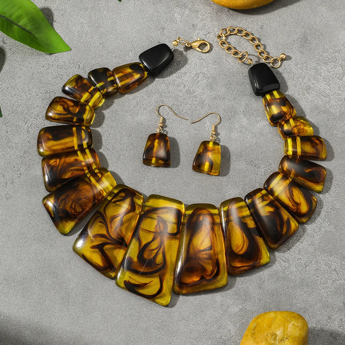 Resin Necklace & Earring Set