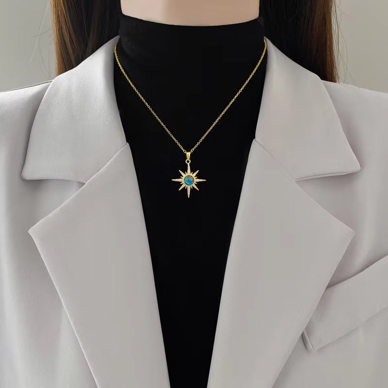 Manon Pendant & Chain